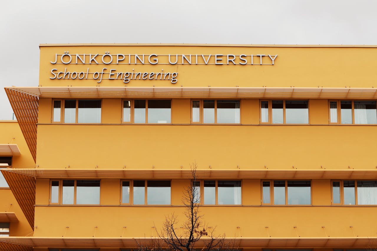 about-img Front view of Jönköping University School of Engineering exterior in Sweden.